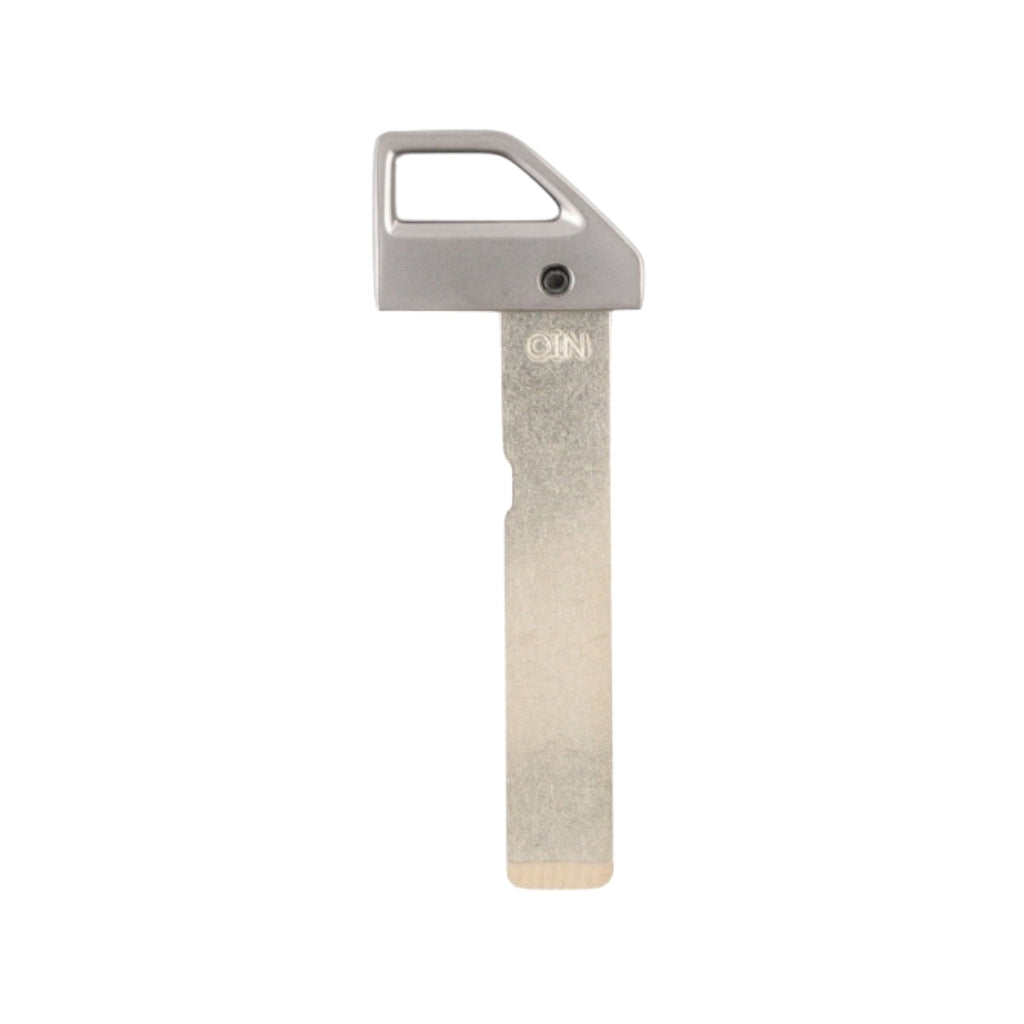 2024-2025 KIA Telluride / Insert Blade / PN: 81996-S9600 (AFTERMARKET)